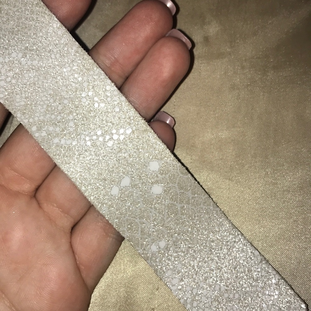 snakeskin choker!!